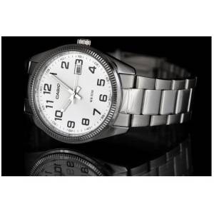 Reloj de Acero MTP-1302D-7B para regalo empresariañ